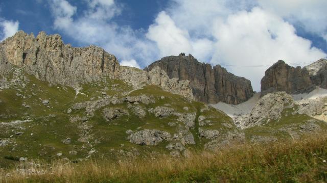 02-039-Alpentour-2009_09_11-Italien-Sass Pordoi-ITA