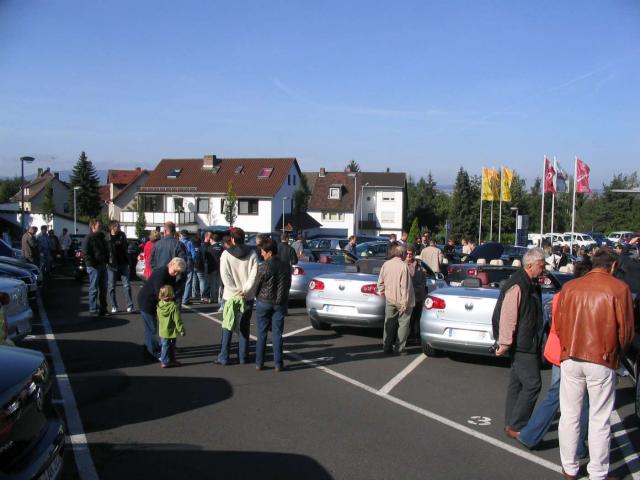 Treffen beim Autohaus 003.jpg
